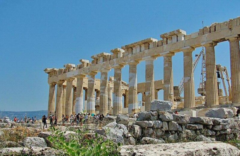 Partenón en la Acrópolis de Atenas en Grecia
