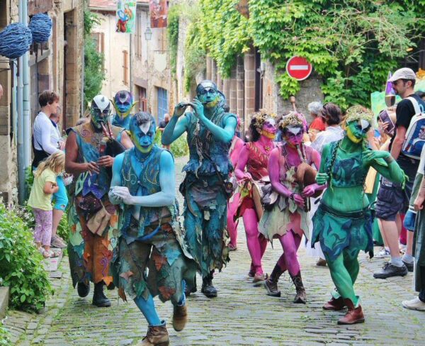 Fiesta medieval en Cordes sur Ciel al sur de Francia