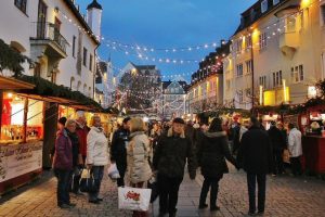 Mercadillo navideño de Kempten en Baviera al sur de Alemania