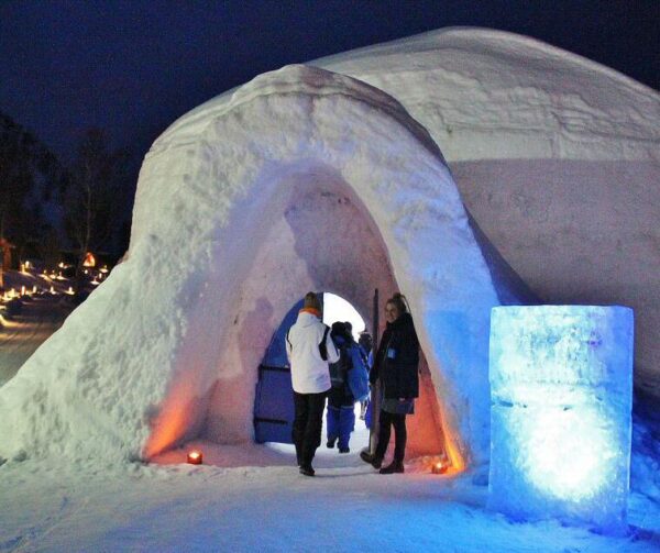 Snowhotel, hotel de hielo en Kirkenes al norte de Noruega