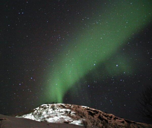 Aurora boreal en Kirkenes en el norte de Noruega