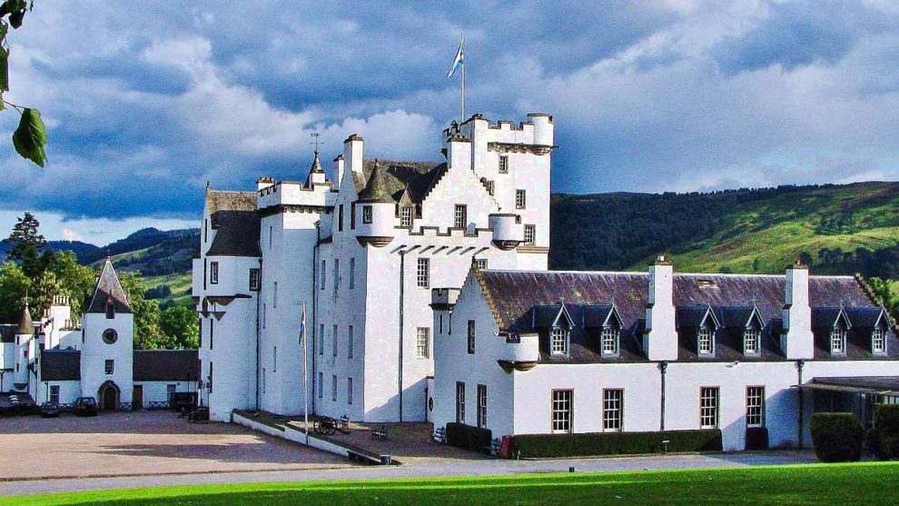 Castillo de Blair en las Highlands de Escocia