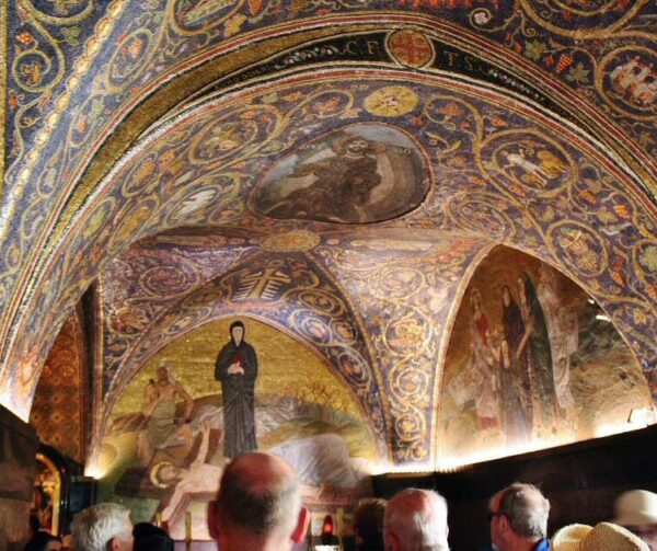 Techo pintado de la capilla del Calvario en el Santo Sepulcro