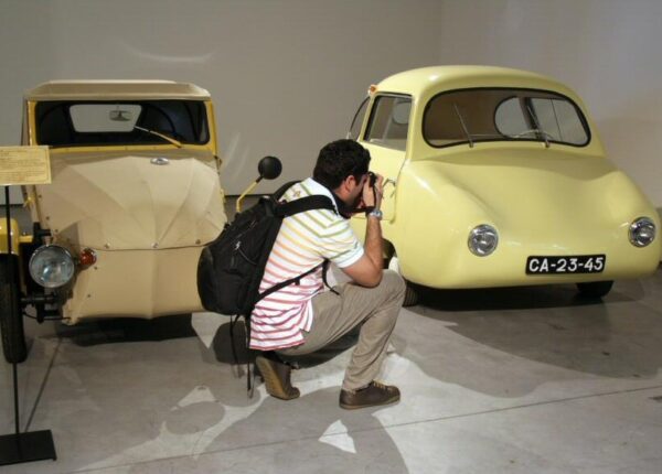 Velorex de 1960 y Fuldamobile "El Huevo" de 1955 en Museo Automovilístico de Málaga