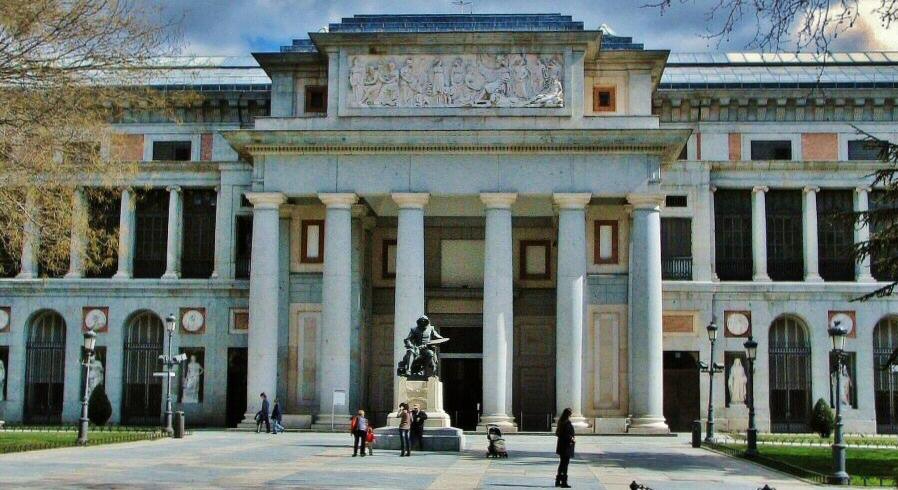 Museo del Prado en el paseo del Prado en Madrid