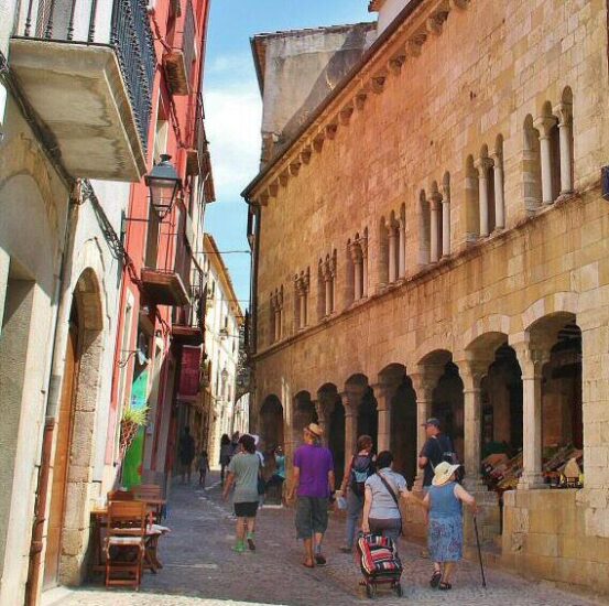 Pueblo medieval de Besalú en la provincia de Girona