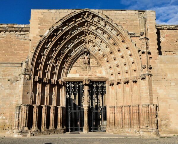 Puerta de los Apóstoles en la Seu Vella de Lleida