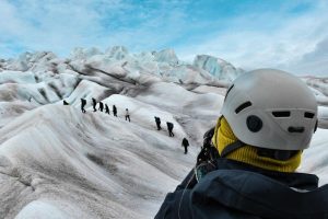 Trekking por el Glaciar Qalerallit en Groenlandia