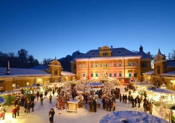 Mercadillo de Navidad de Hellbrunn en Salzburgo Foto: © SalzburgerLand Tourismus GmbH