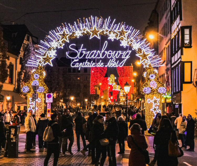 Cómo ver los mejores mercadillos de Navidad en Estrasburgo | Guías Viajar