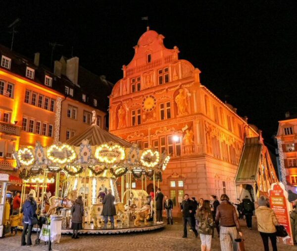 Mercado de Navidad en Mulhouse en Alscacia