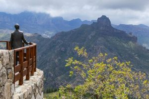 Roque de Bentayga desde el mirador de Unamuno en Artenara