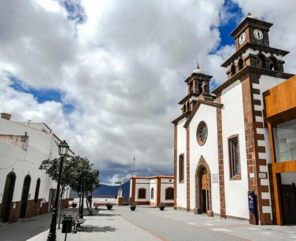 Iglesia de San Matías en Artenara en Gran Canaria