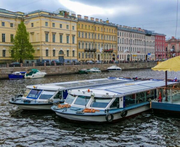 Crucero por los canales de San Petersburgo
