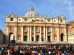 Plaza de San Pedro en el Vaticano en Roma