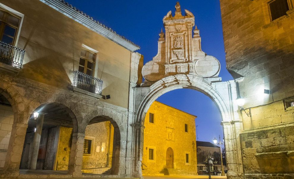 Arco Romano de estilo barroco en San Clemente en Cuenca