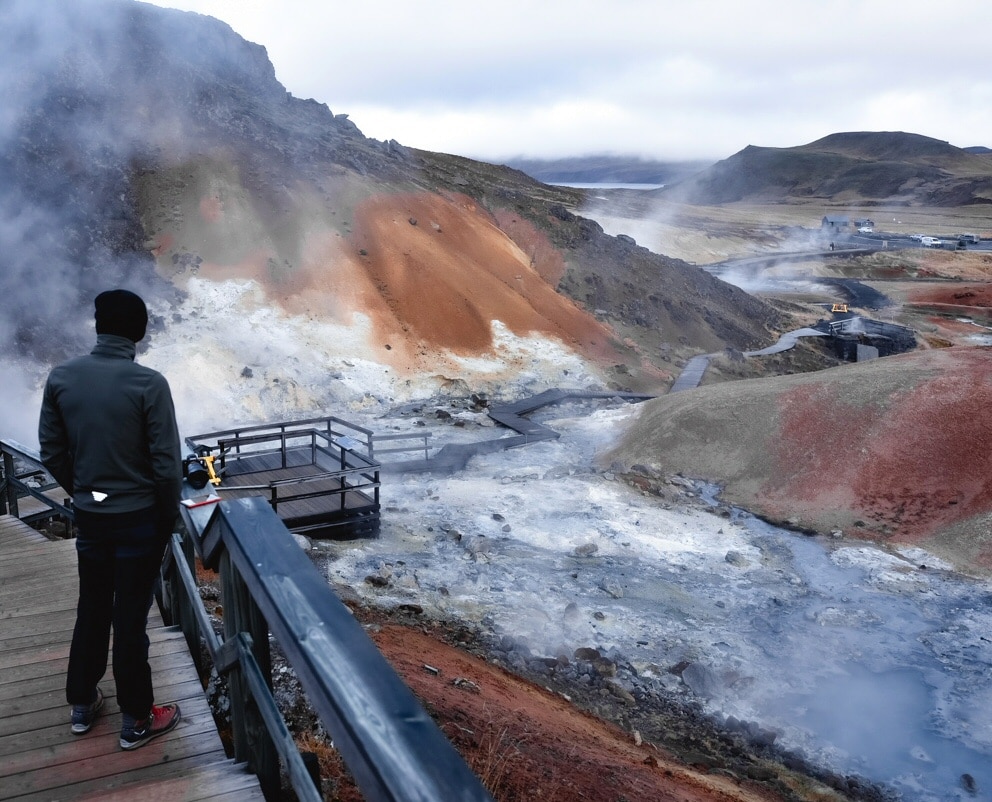 Aguas sulfurosas en Krysuvík en Islandia