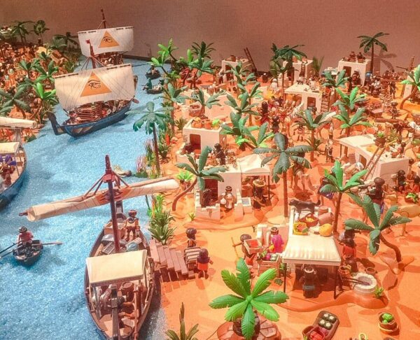 Exposición Clicks de Playmobil en palacio Gaviria de Madrid