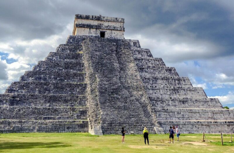 Gran Pirámide en Chichén Itzá en Yucatán de México