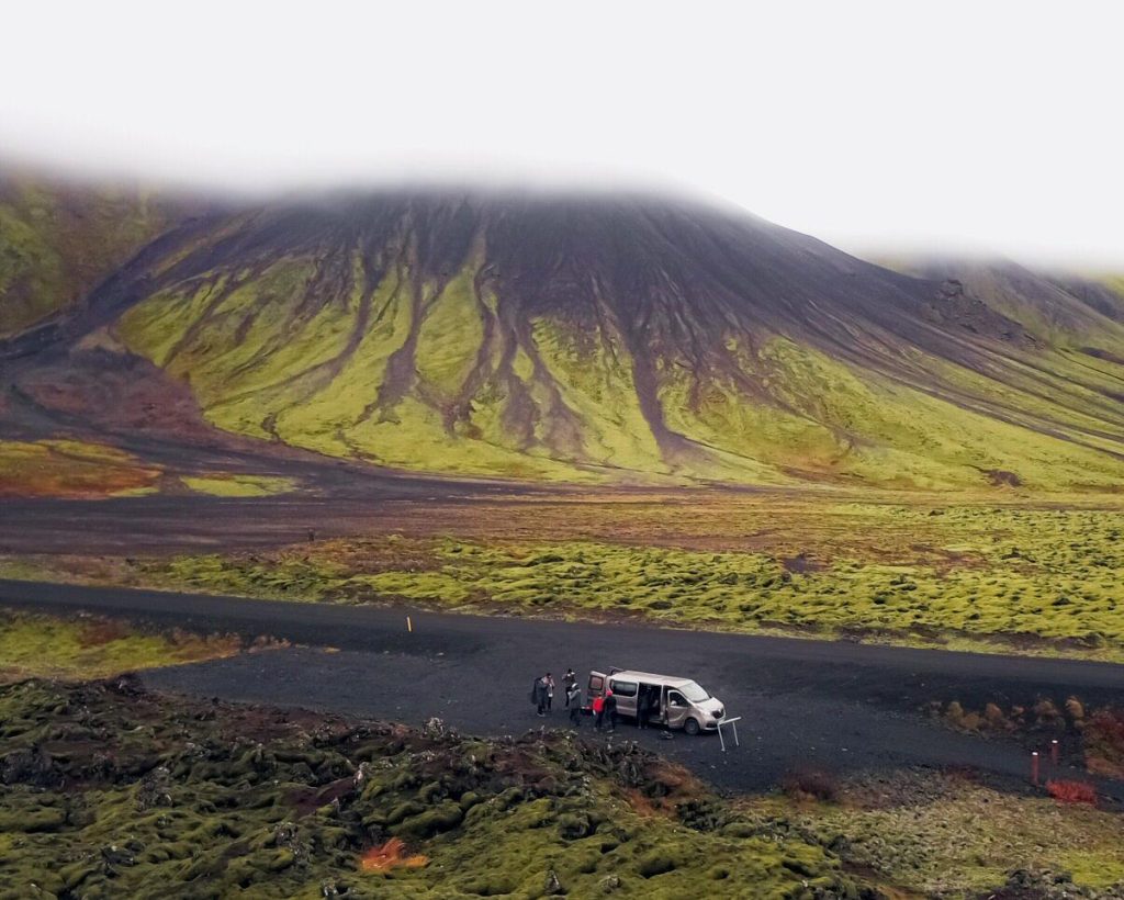 Desiertos de musgo y lava en Islandia