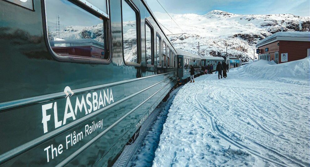 Tren de Flam en los Fiordos de Noruega