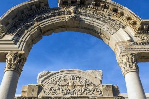 Templo de Adriano en Éfeso en Turquía