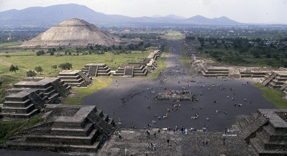Zona arqueológica de Teotihuacán en México