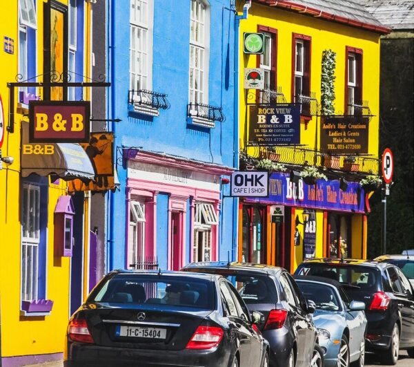 Casas de colores en Kinsale cerca de Cork en Irlanda