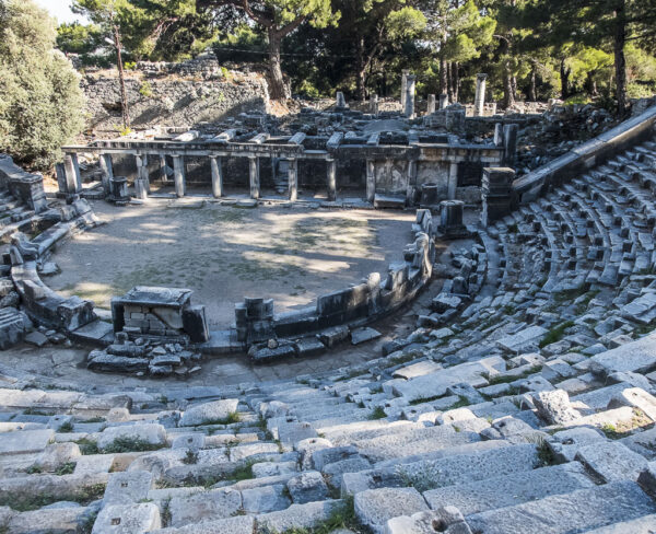 Teatro de la antigua ciudad griega de Priene en Turquía