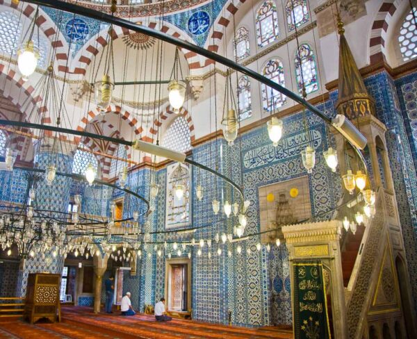 Mezquita de Rüstem Pacha en Estambul 