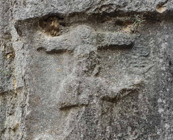 Eguzkiaren Jainkoa Turkiako Yazilikaya-ko A galerian