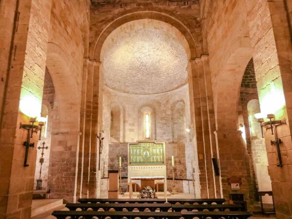 Santuario de San Miguel de Aralar en Navarra
