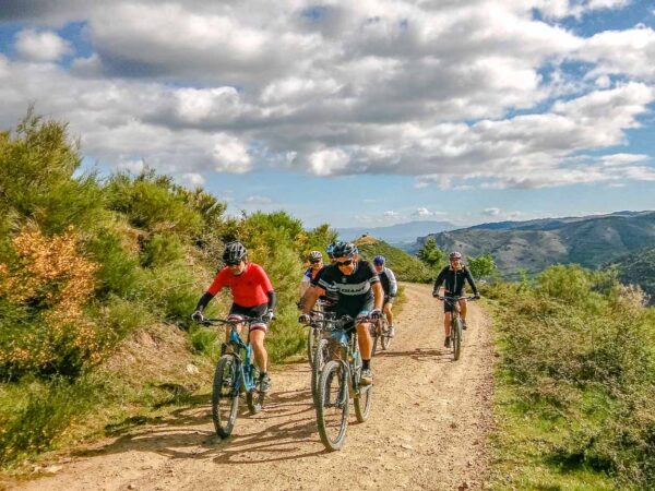 Bicicleta de montaña por la Sierra de La Demanda en La Rioja @Foto: DaniTGuia