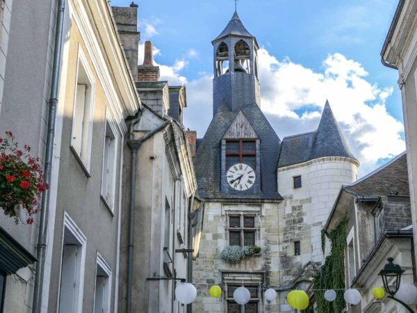Torre del Reloj en Amboise en Valle del Loira en Francia