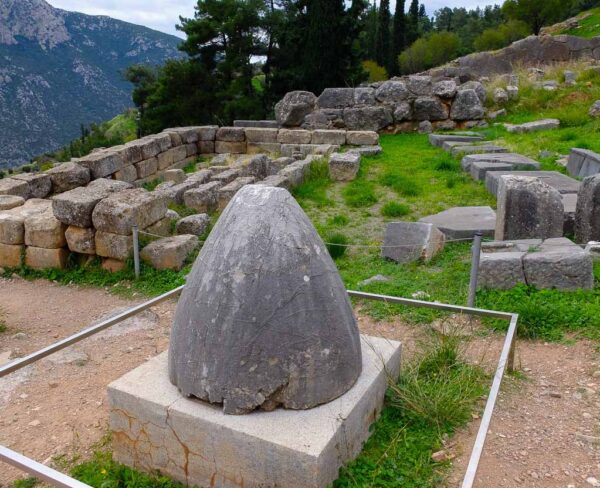 Ónfalos del Santuario de Delfos en Grecia