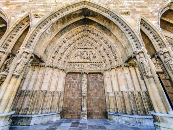 Portada principal de la Catedral de León