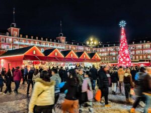 Mercadillo de Navidad en la Plaza Mayor de Madrid