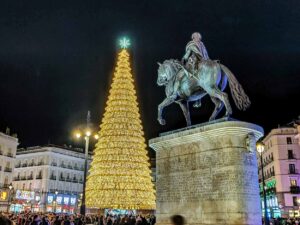 Luces de Navidad 2023 en la Puerta del Sol de Madrid