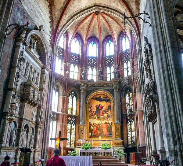 Iglesia Santa Maria de Frari en Venecia