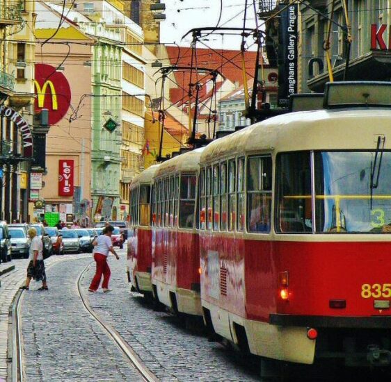 Tranvías en el centro de Praga