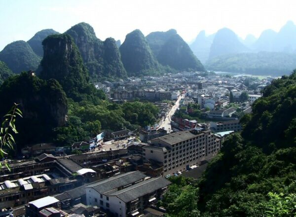 Vista panorámica de la ciudad de Yangshou