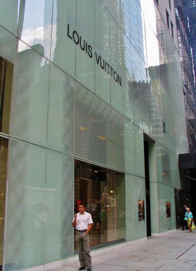Tienda de Louis Vuitton en la Quinta Avenida de Nueva York