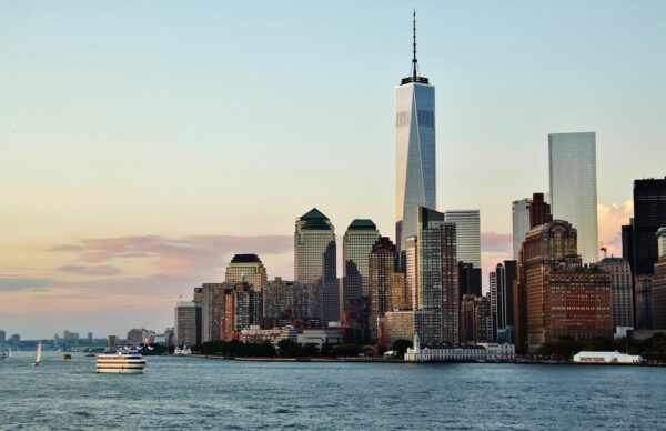 Manhattan desde el ferry gratis de Staten Island en Nueva York