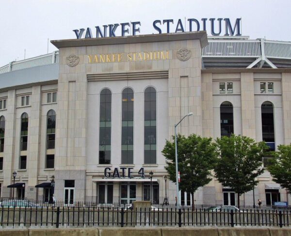 Yankee Stadium en el Bronx en el tour Contrastes de Nueva York