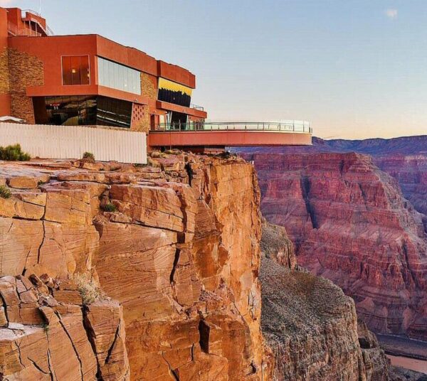 Skywalk, plataforma de cristal sobre o Gran Canón