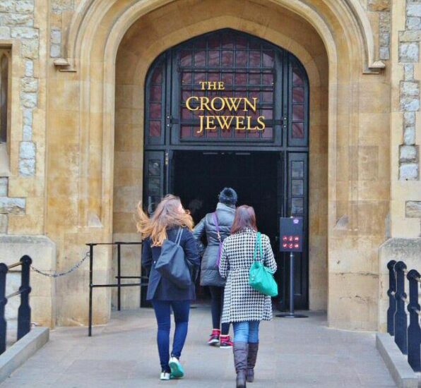 Visita de las Joyas de la Corona en la Torre de Londres