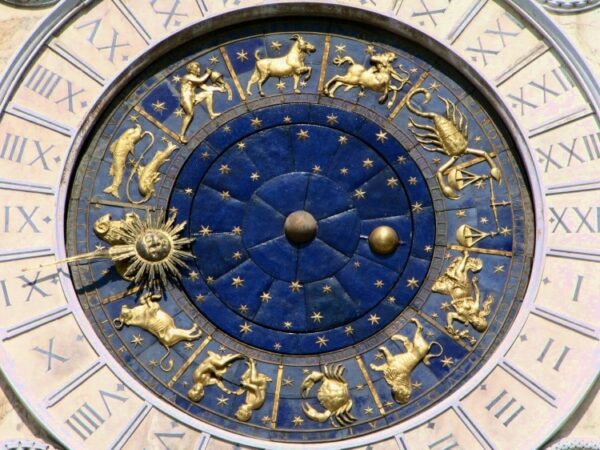 Reloj astronómico de la Torre dell Orologio en la Plaza de San Marcos de Venecia