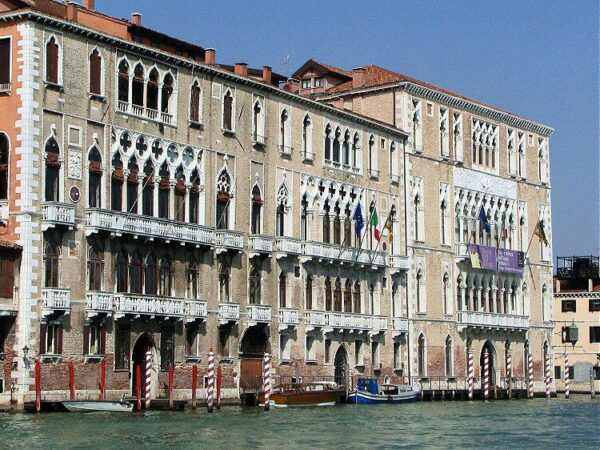 Palacio Ca Foscari en el Gran Canal de Venecia