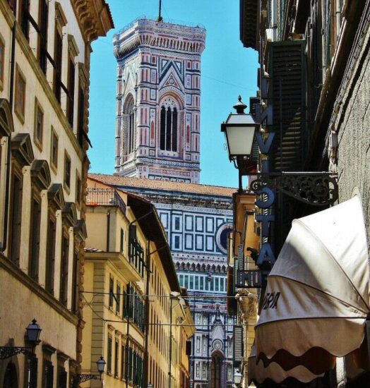 Campanil del Duomo Santa María del Fiore de Florencia