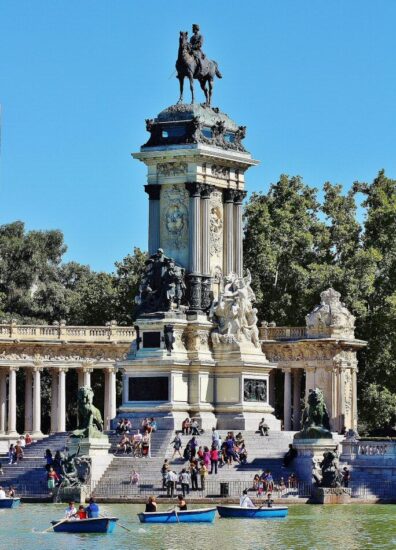 Monumento a Alfonso XII en el Estanque del Parque del Retiro